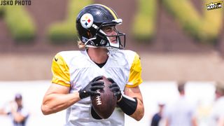 Steelers Legendary QB Terry Bradshaw Doubles Down On His Confidence In Kenny Pickett As A Starting Quarterback  (Steelers News). Photo by Jordan Schofield / SteelerNation (X: @JSKO_PHOTO)